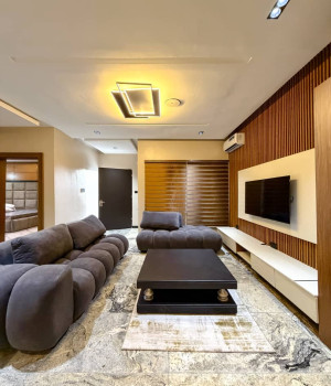 Studio Room
