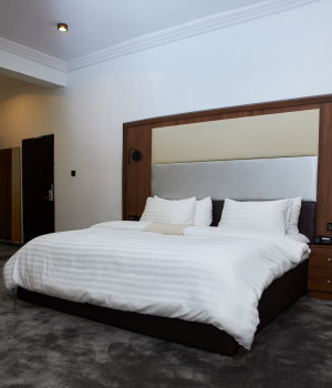 2Bedroom Apartment