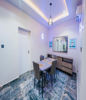 2Bedroom Apartment