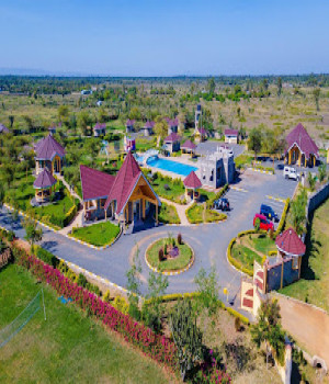CALFIE RESORT