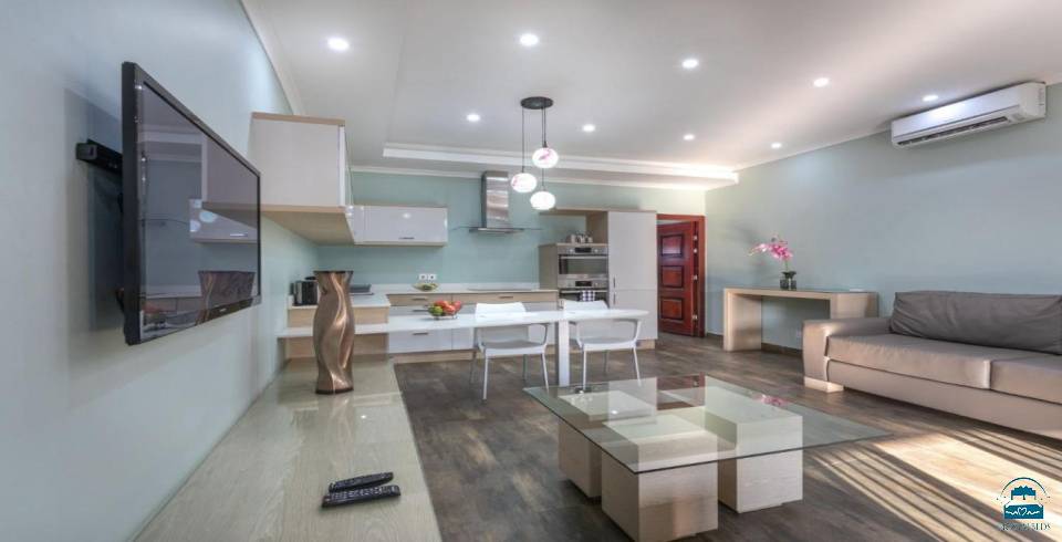 The Layover Apartment