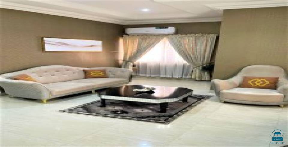 Lia's Court Apartment