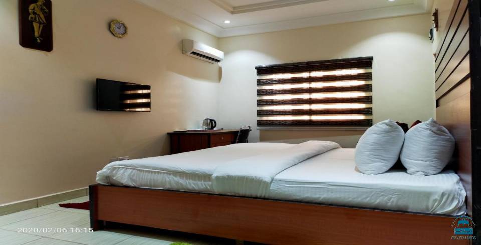 Alim Royal Hotel & Suites