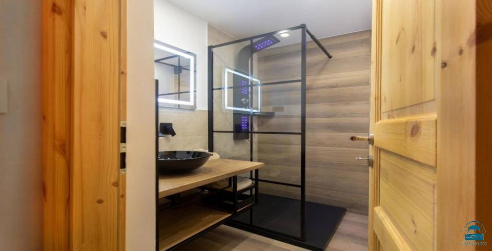 Honey Apartment