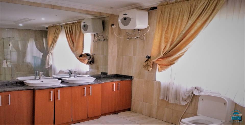 Hillview Apartment