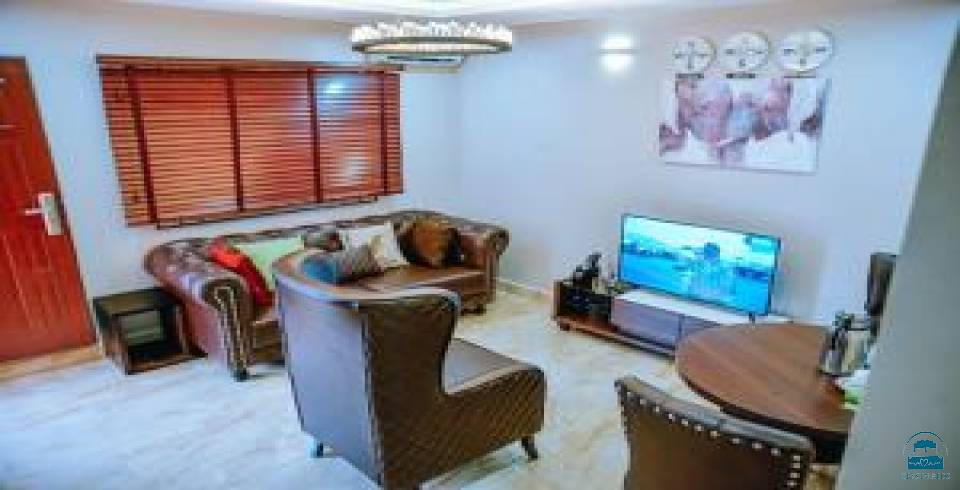 House 7 mbora