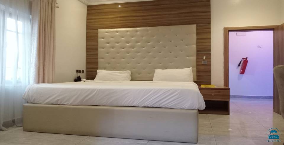 Banff Apartment & Suites