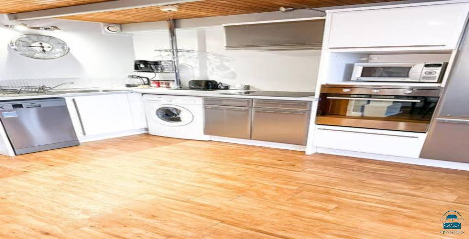 City Escape Luxury Apartment