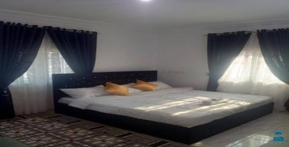 6129 LUXZRI APARTMENT