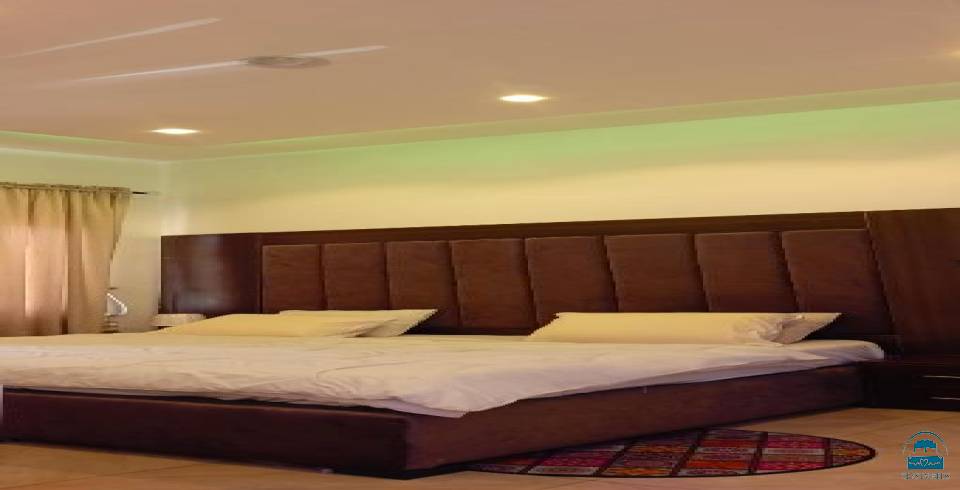Skyland Apartments