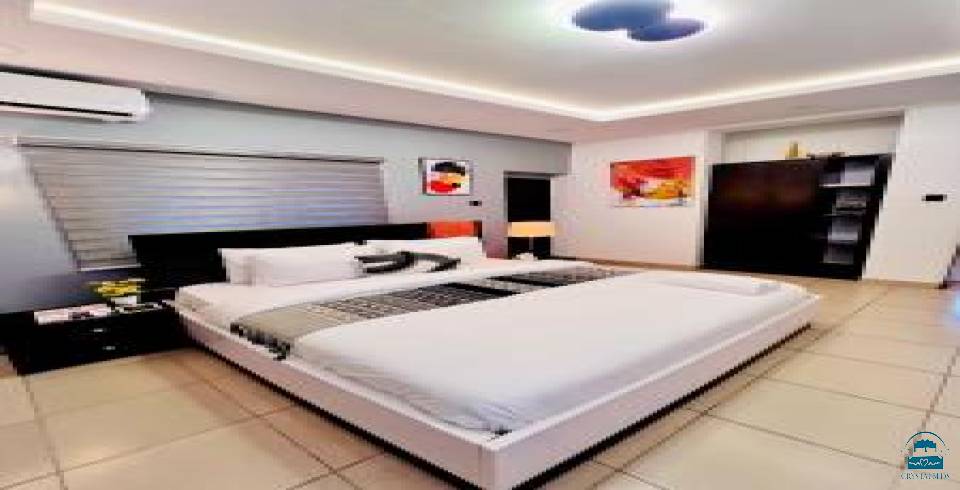 The bond apartment