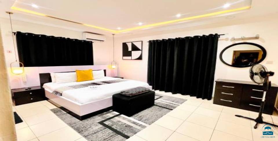 The bond apartment