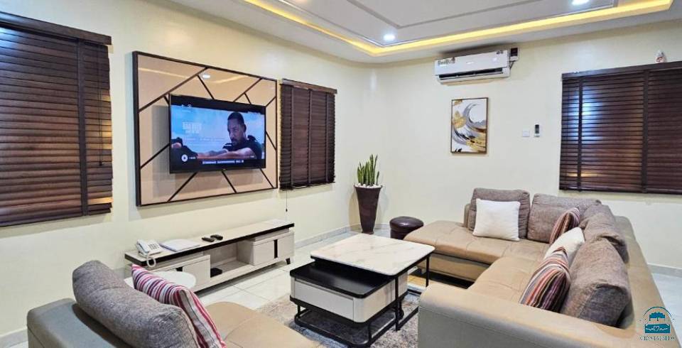 Grand Lynks Homes & Apartments