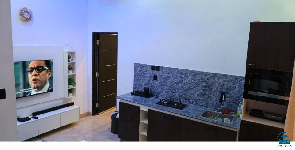 Skyland Apartments