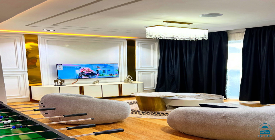 Oxford Apartment