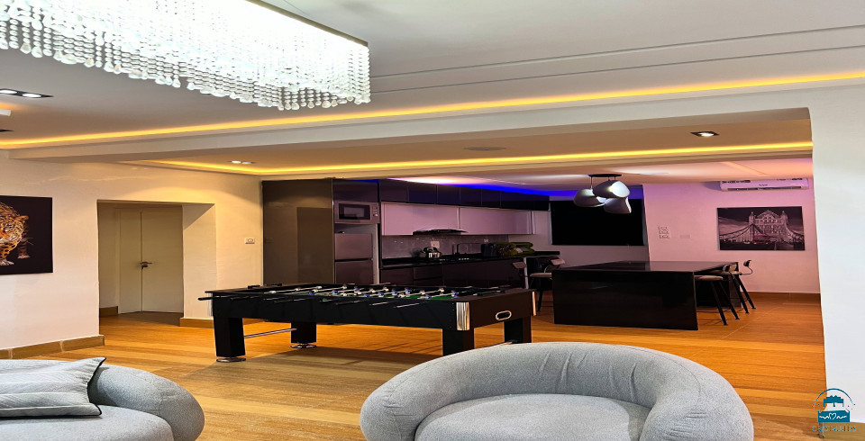 Oxford Apartment