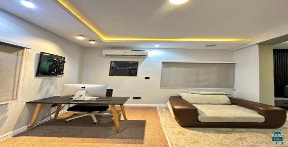 Glitters Apartment