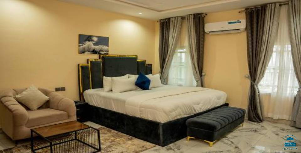 Greatman\'s Apartment