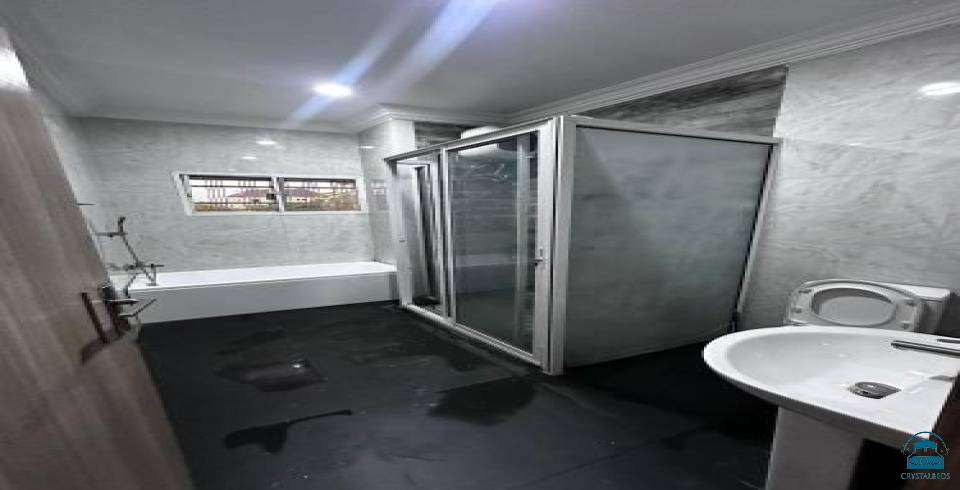 KING EDWARDS SUITES