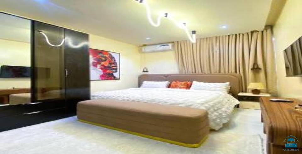 Noah\'s Court Apartments