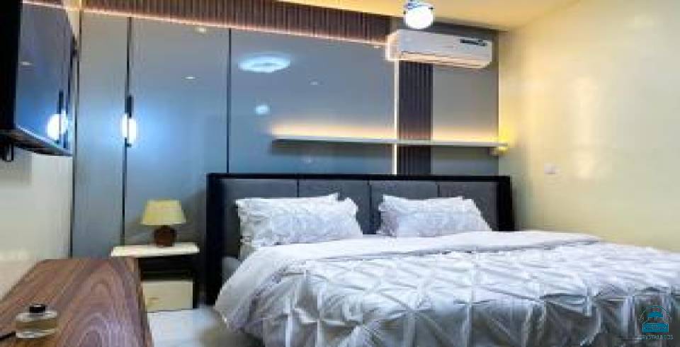 Noah\'s Court Apartments