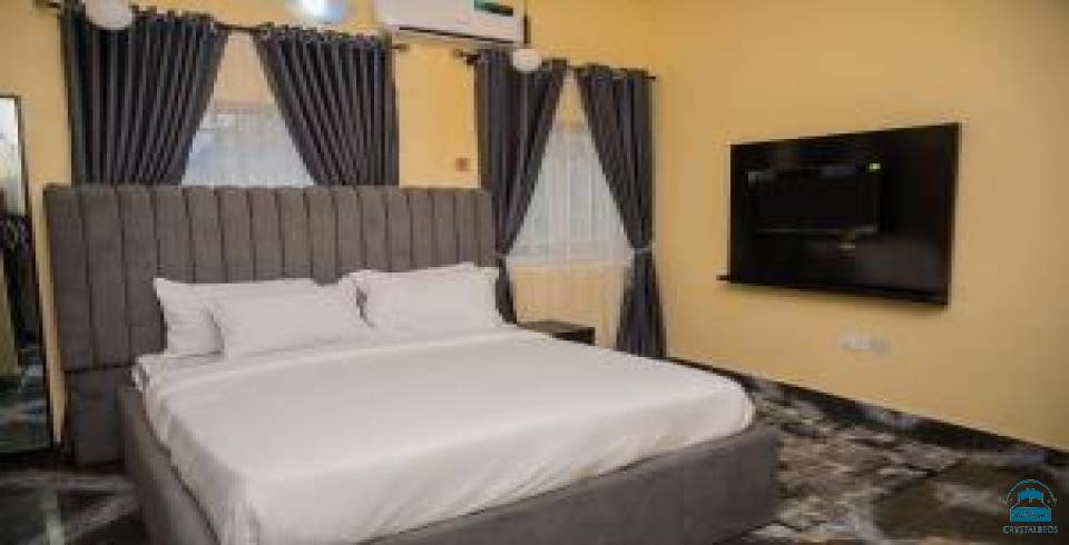 E & G Hotels and Suites