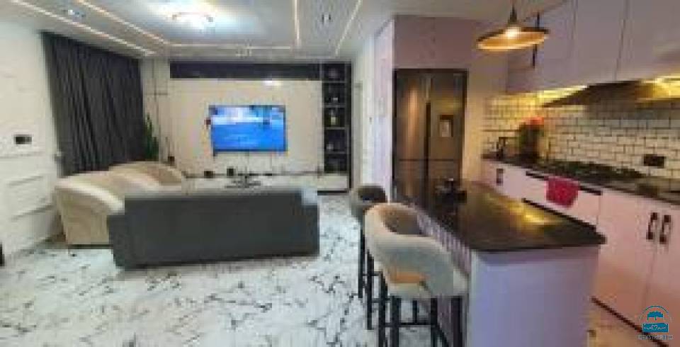 De white house ShortLet Apartment  2