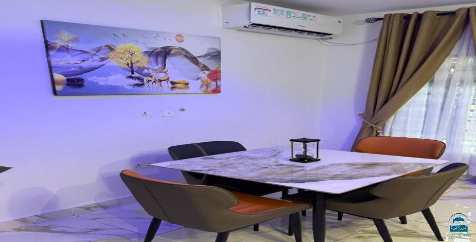 9th House Apartments
