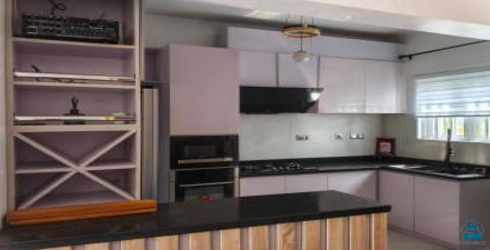 H-Reserve suites and Lounge