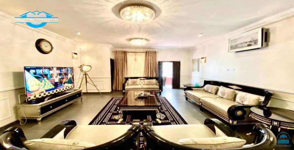 Alinta's Luxury Apartment 