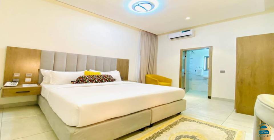 Chalis Apartment 
