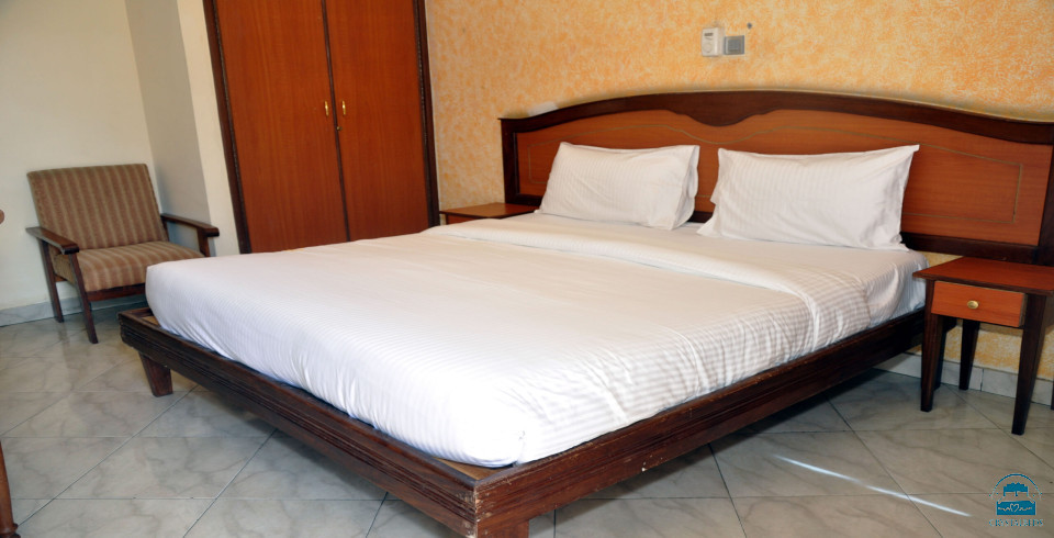 La Posh Hotel