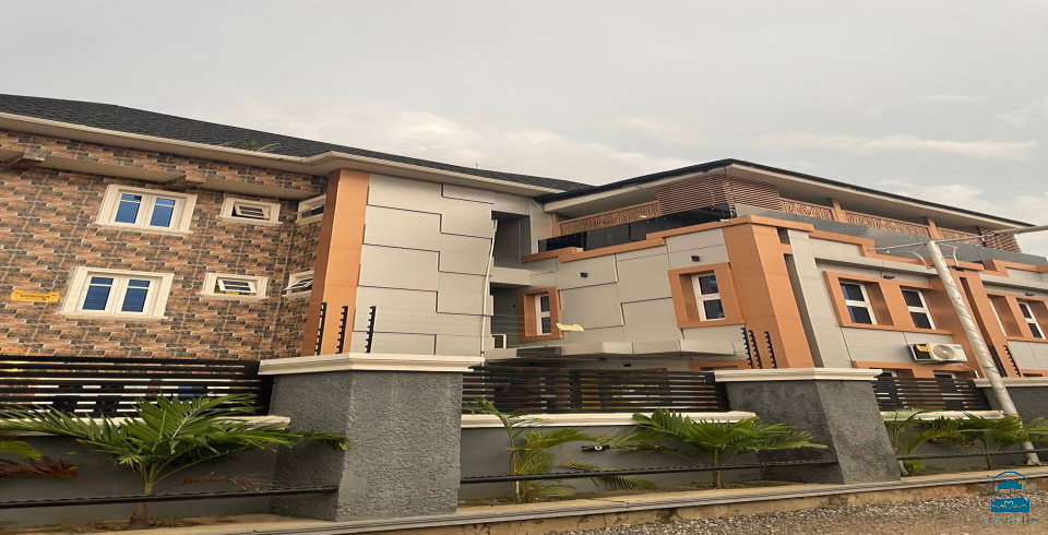 Kelvin Cameo Resort Hotel