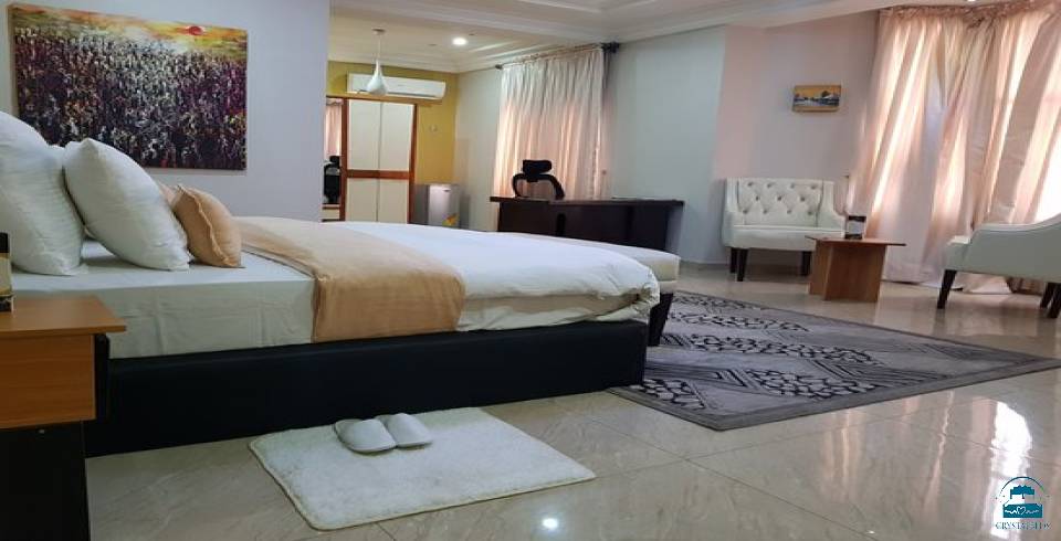 Royale Crown Villa Apartment