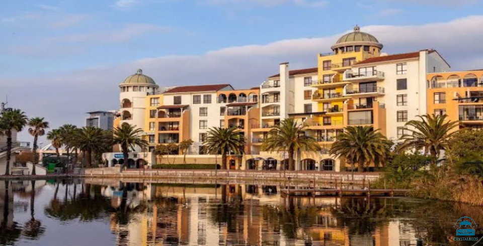 Island Club Hotel And Apartment