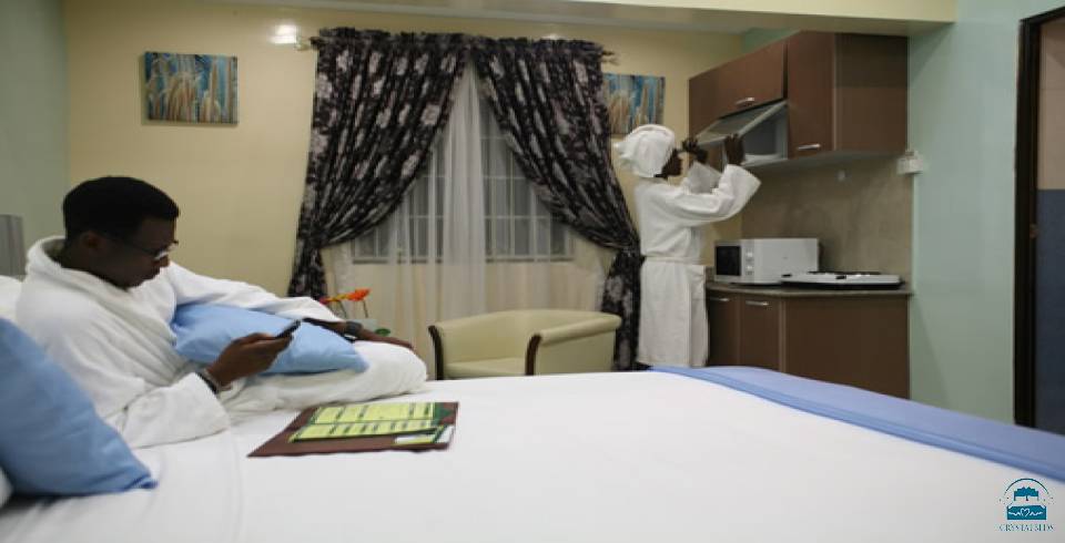  ERiTH APARTMENT & SUITES