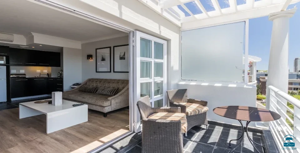 Romney Park Luxury Apartment